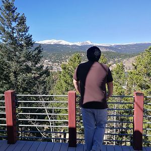 Meet your Posher, Kentee